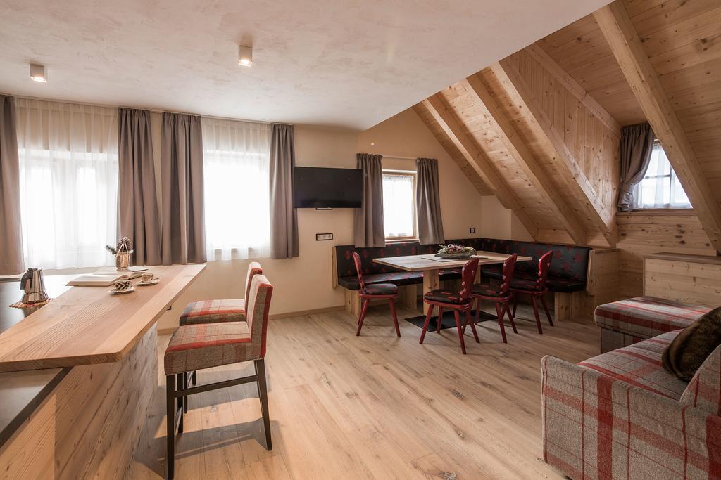 Apartamento Osti Nicl San Martino in Badia Exterior foto